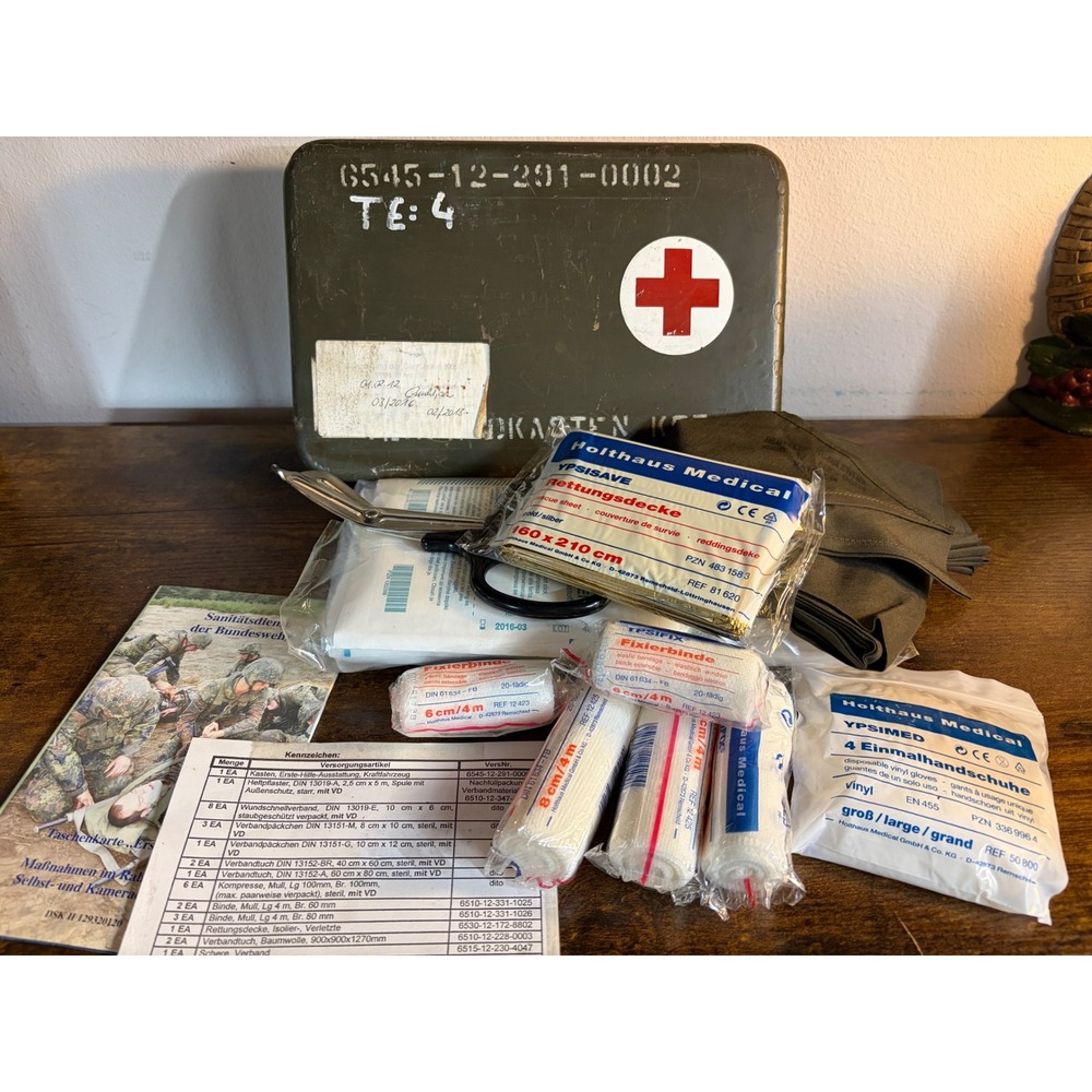 1959 German Bundeswehr Military Vehicle First Aid Metal Box Kfz contents updated